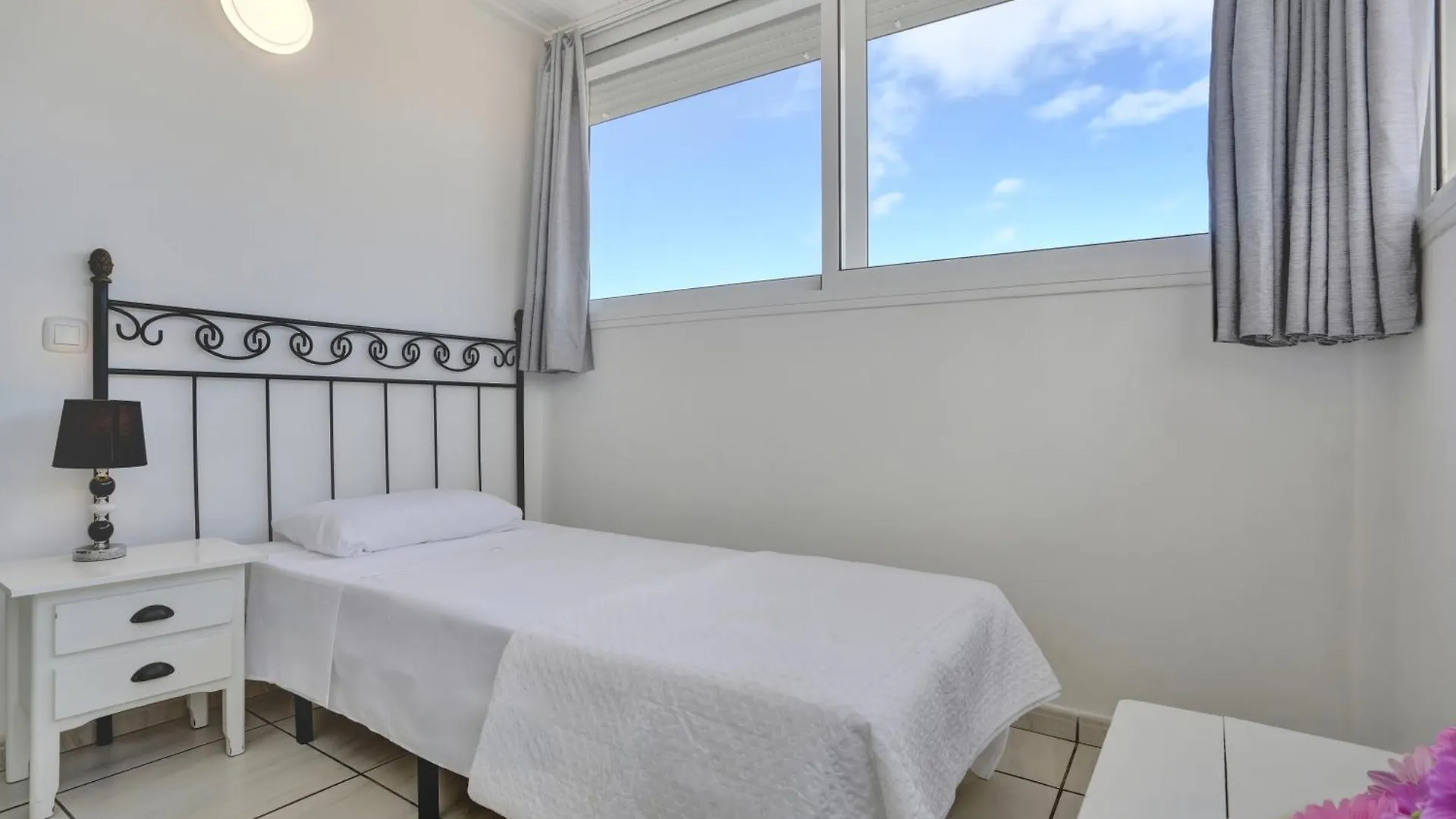 Residencia Lena Apartment Corralejo