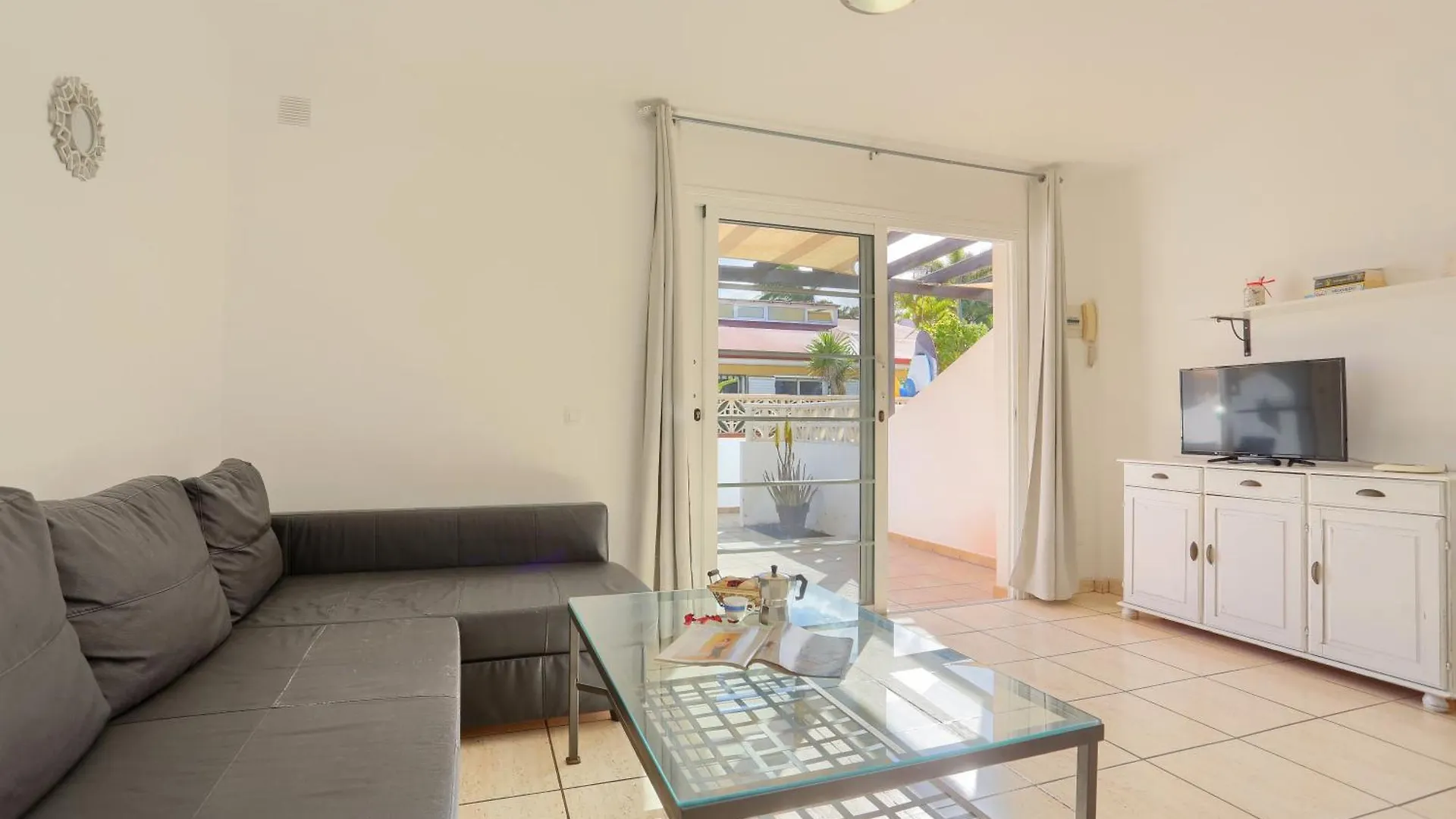 Residencia Lena Apartment Corralejo